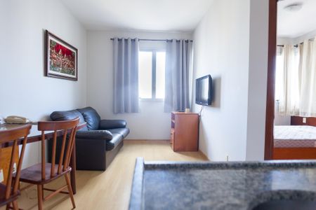Studio para alugar com 34m², 1 quarto e 1 vaga Studio para alugar com 34m², 1 quarto e 1 vagaSala de TV