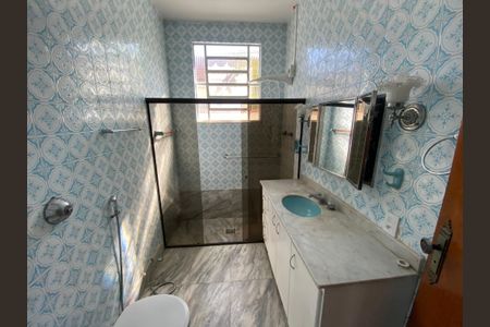 Casa para alugar com 260m², 5 quartos e 4 vagas Casa para alugar com 260m², 5 quartos e 4 vagasBanheiro Social