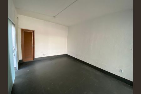 Casa para alugar com 260m², 5 quartos e 4 vagas Casa para alugar com 260m², 5 quartos e 4 vagasÁrea comum