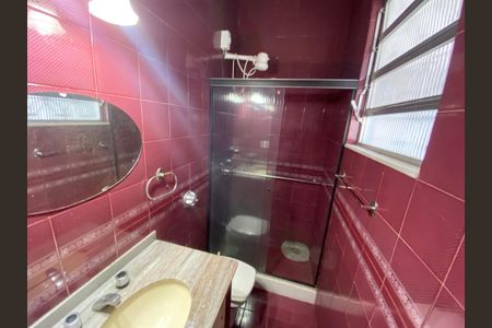 Casa para alugar com 260m², 5 quartos e 4 vagas Casa para alugar com 260m², 5 quartos e 4 vagasBanheiro Suíte 3
