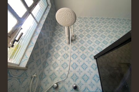 Casa para alugar com 260m², 5 quartos e 4 vagas Casa para alugar com 260m², 5 quartos e 4 vagasBanheiro Social
