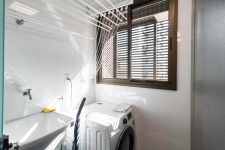 Apartamento à venda com 64m², 2 quartos e 2 vagas Apartamento à venda com 64m², 2 quartos e 2 vagasÁrea de serviço