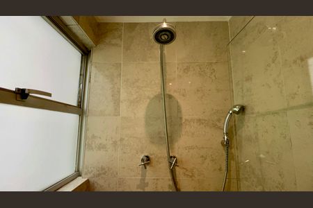 Apartamento à venda com 166m², 3 quartos e 2 vagas Apartamento à venda com 166m², 3 quartos e 2 vagasBanheiro da Suíte