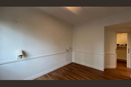 Apartamento à venda com 166m², 3 quartos e 2 vagas Apartamento à venda com 166m², 3 quartos e 2 vagasSuite
