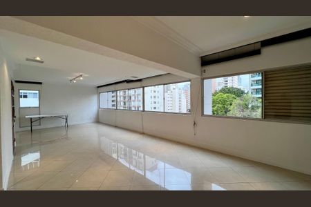 Apartamento à venda com 166m², 3 quartos e 2 vagas Apartamento à venda com 166m², 3 quartos e 2 vagasSala