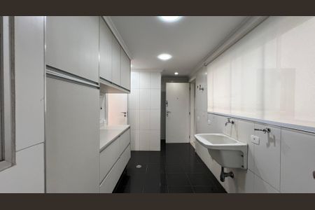 Apartamento à venda com 166m², 3 quartos e 2 vagas Apartamento à venda com 166m², 3 quartos e 2 vagasÁrea de Serviço