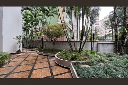 Apartamento à venda com 166m², 3 quartos e 2 vagas Apartamento à venda com 166m², 3 quartos e 2 vagasÁrea comum