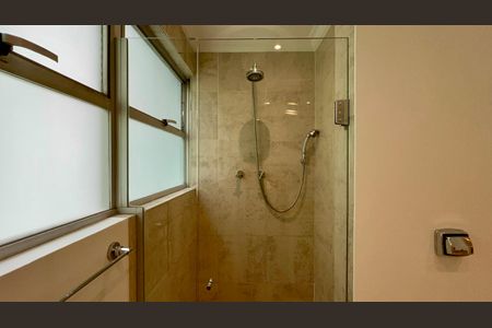 Apartamento à venda com 166m², 3 quartos e 2 vagas Apartamento à venda com 166m², 3 quartos e 2 vagasBanheiro da Suíte