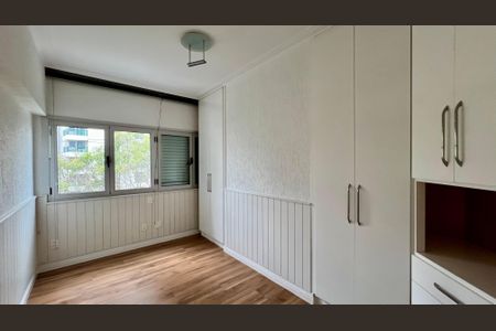 Apartamento à venda com 166m², 3 quartos e 2 vagas Apartamento à venda com 166m², 3 quartos e 2 vagasQuarto 2