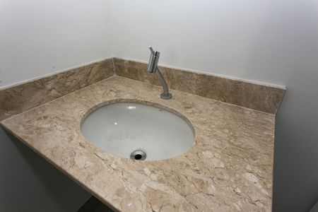 Apartamento à venda com 122m², 3 quartos e 2 vagas Apartamento à venda com 122m², 3 quartos e 2 vagasBanheiro da Suíte 1