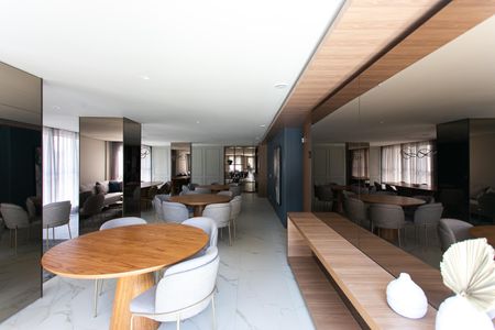 Apartamento à venda com 122m², 3 quartos e 2 vagas Apartamento à venda com 122m², 3 quartos e 2 vagasÁrea comum