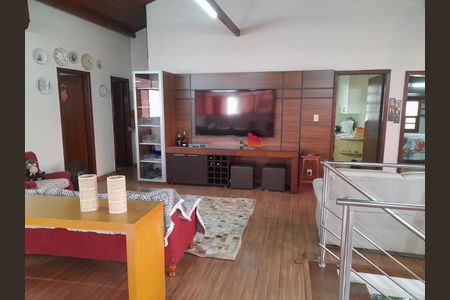 Casa à venda com 396m², 4 quartos e 3 vagas Casa à venda com 396m², 4 quartos e 3 vagasFoto 10