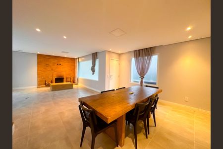 Sala  de apartamento para alugar com 3 quartos, 195m² em Lagoa da Conceição, Florianópolis