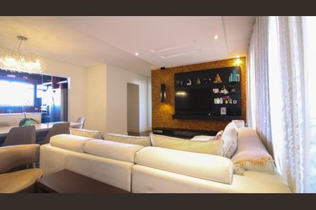 Apartamento à venda com 107m², 2 quartos e 3 vagasSala