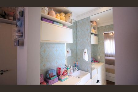 Apartamento para alugar com 107m², 2 quartos e 3 vagas Apartamento para alugar com 107m², 2 quartos e 3 vagasBanheiro da Suíte 1