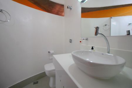 Apartamento à venda com 150m², 2 quartos e 2 vagasBanheiro Social