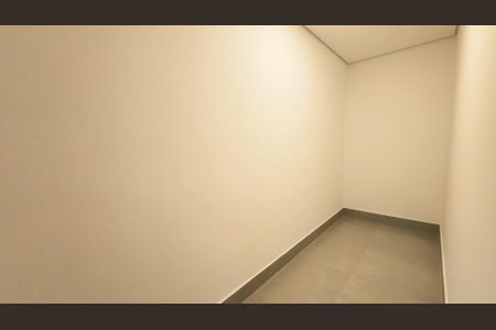 Casa à venda com 172m², 3 quartos e 1 vagaSuíte