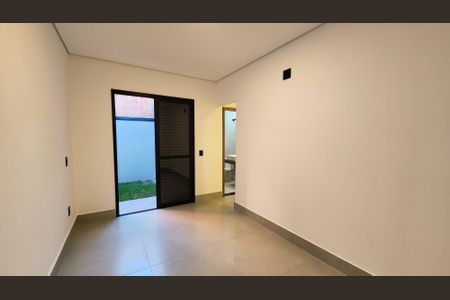 Casa à venda com 172m², 3 quartos e 1 vagaSuíte