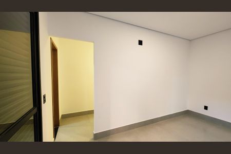 Casa à venda com 172m², 3 quartos e 1 vagaSuíte