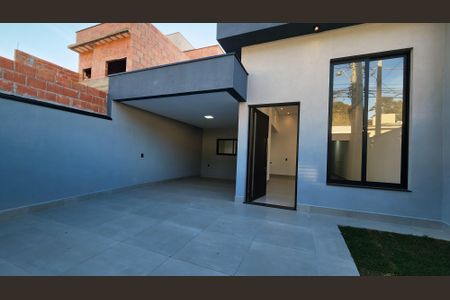 Casa à venda com 172m², 3 quartos e 1 vagaFachada