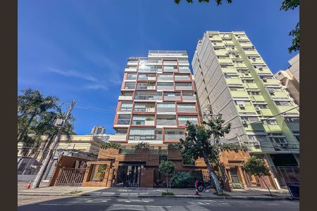 Apartamento à venda com 97m², 3 quartos e 2 vagas Apartamento à venda com 97m², 3 quartos e 2 vagasFachada