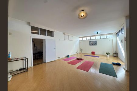 Casa à venda com 264m², 4 quartos e 5 vagas Casa à venda com 264m², 4 quartos e 5 vagasFoto 32