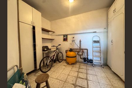 Casa à venda com 264m², 4 quartos e 5 vagas Casa à venda com 264m², 4 quartos e 5 vagasFoto 35