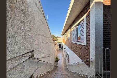 Casa à venda com 264m², 4 quartos e 5 vagas Casa à venda com 264m², 4 quartos e 5 vagasFoto 04