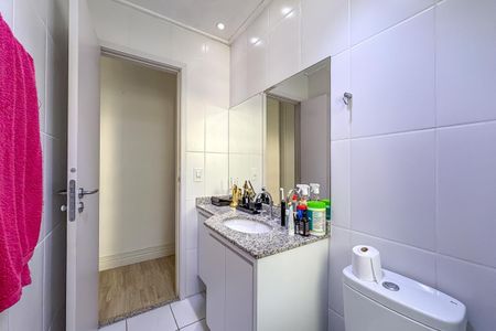 Apartamento à venda com 70m², 2 quartos e 1 vaga Apartamento à venda com 70m², 2 quartos e 1 vagaBanheiro da Suíte