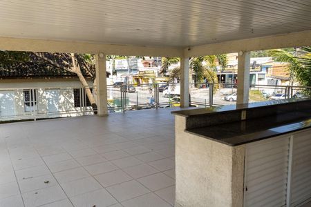Apartamento para alugar com 45m², 2 quartos e 1 vaga Apartamento para alugar com 45m², 2 quartos e 1 vagaÁrea comum - Salão de festas