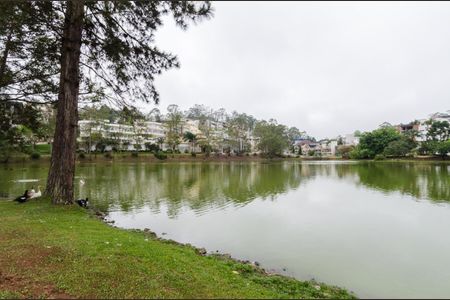 Casa de condomínio à venda com 700m², 5 quartos e 3 vagas Casa de condomínio à venda com 700m², 5 quartos e 3 vagasLago