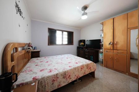 Casa à venda com 390m², 3 quartos e 8 vagasSuíte