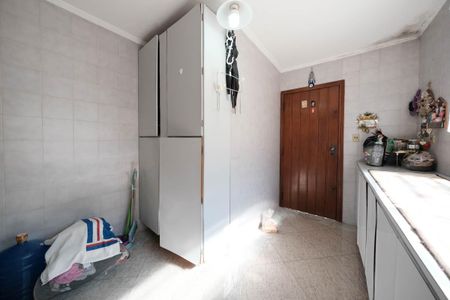 Casa à venda com 390m², 3 quartos e 8 vagasÁrea de Serviço