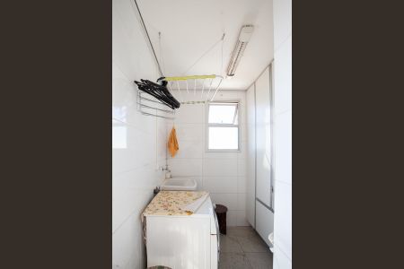 Apartamento à venda com 121m², 4 quartos e 3 vagas Apartamento à venda com 121m², 4 quartos e 3 vagasÁrea de Serviço