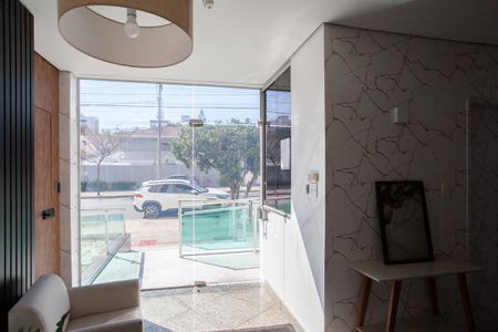 Apartamento à venda com 121m², 4 quartos e 3 vagas Apartamento à venda com 121m², 4 quartos e 3 vagasHall de entrada