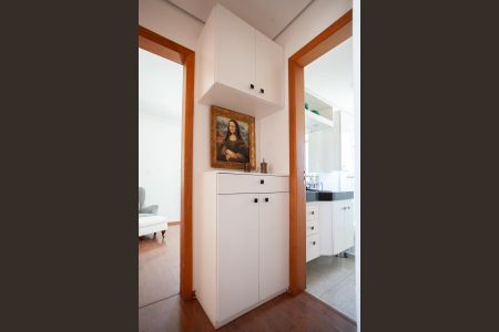 Apartamento à venda com 121m², 4 quartos e 3 vagas Apartamento à venda com 121m², 4 quartos e 3 vagasCorredor