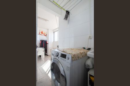 Apartamento à venda com 121m², 4 quartos e 3 vagas Apartamento à venda com 121m², 4 quartos e 3 vagasÁrea de Serviço