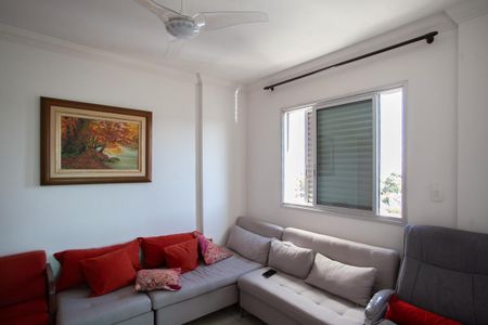 Apartamento à venda com 121m², 4 quartos e 3 vagas Apartamento à venda com 121m², 4 quartos e 3 vagasSala de TV