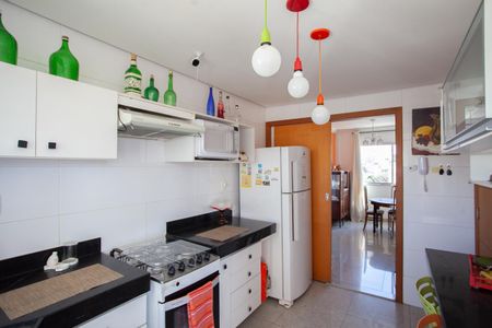 Apartamento à venda com 121m², 4 quartos e 3 vagas Apartamento à venda com 121m², 4 quartos e 3 vagasCozinha