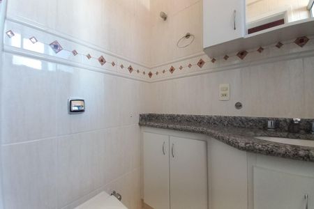 Apartamento à venda com 109m², 3 quartos e 2 vagas Apartamento à venda com 109m², 3 quartos e 2 vagasBanheiro da Suíte
