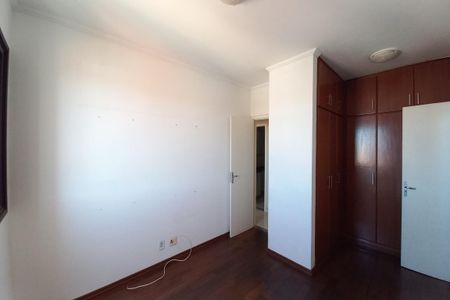 Apartamento à venda com 109m², 3 quartos e 2 vagas Apartamento à venda com 109m², 3 quartos e 2 vagasQuarto 3 - Suíte