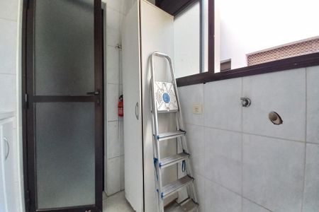 Apartamento à venda com 109m², 3 quartos e 2 vagas Apartamento à venda com 109m², 3 quartos e 2 vagasÁrea de Serviço