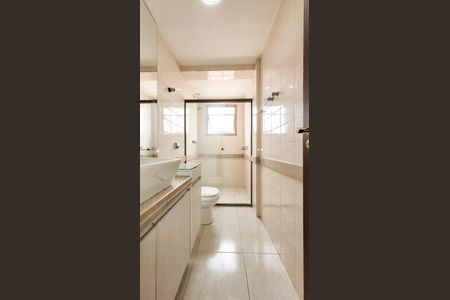 Apartamento à venda com 70m², 2 quartos e 1 vaga Apartamento à venda com 70m², 2 quartos e 1 vagaBanheiro Social