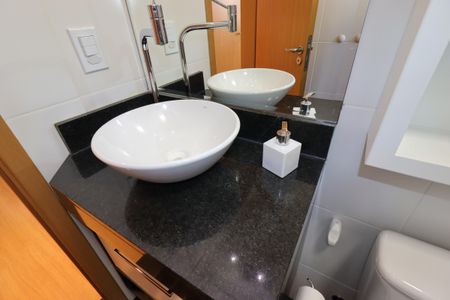 Apartamento à venda com 50m², 2 quartos e 1 vagaBanheiro Social