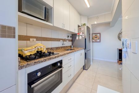 Apartamento à venda com 64m², 2 quartos e 1 vaga Apartamento à venda com 64m², 2 quartos e 1 vagaCozinha
