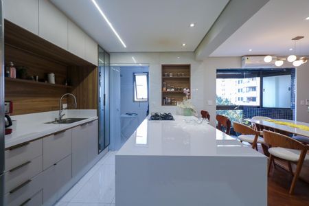 Apartamento à venda com 107m², 3 quartos e 2 vagas Apartamento à venda com 107m², 3 quartos e 2 vagasCozinha