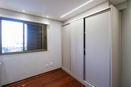 Apartamento à venda com 107m², 3 quartos e 2 vagas Apartamento à venda com 107m², 3 quartos e 2 vagasQuarto 1