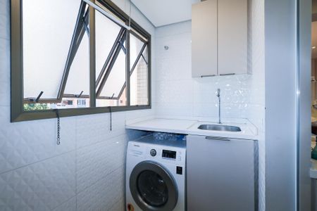 Apartamento à venda com 107m², 3 quartos e 2 vagas Apartamento à venda com 107m², 3 quartos e 2 vagasÁrea de Serviço