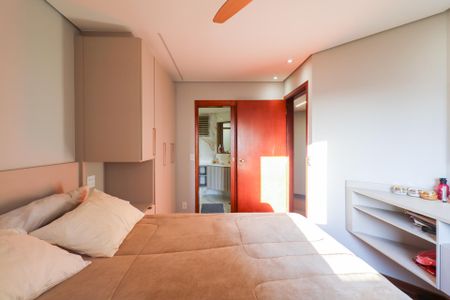 Apartamento à venda com 107m², 3 quartos e 2 vagas Apartamento à venda com 107m², 3 quartos e 2 vagasSuíte 3