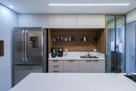 Apartamento à venda com 107m², 3 quartos e 2 vagas Apartamento à venda com 107m², 3 quartos e 2 vagasCozinha